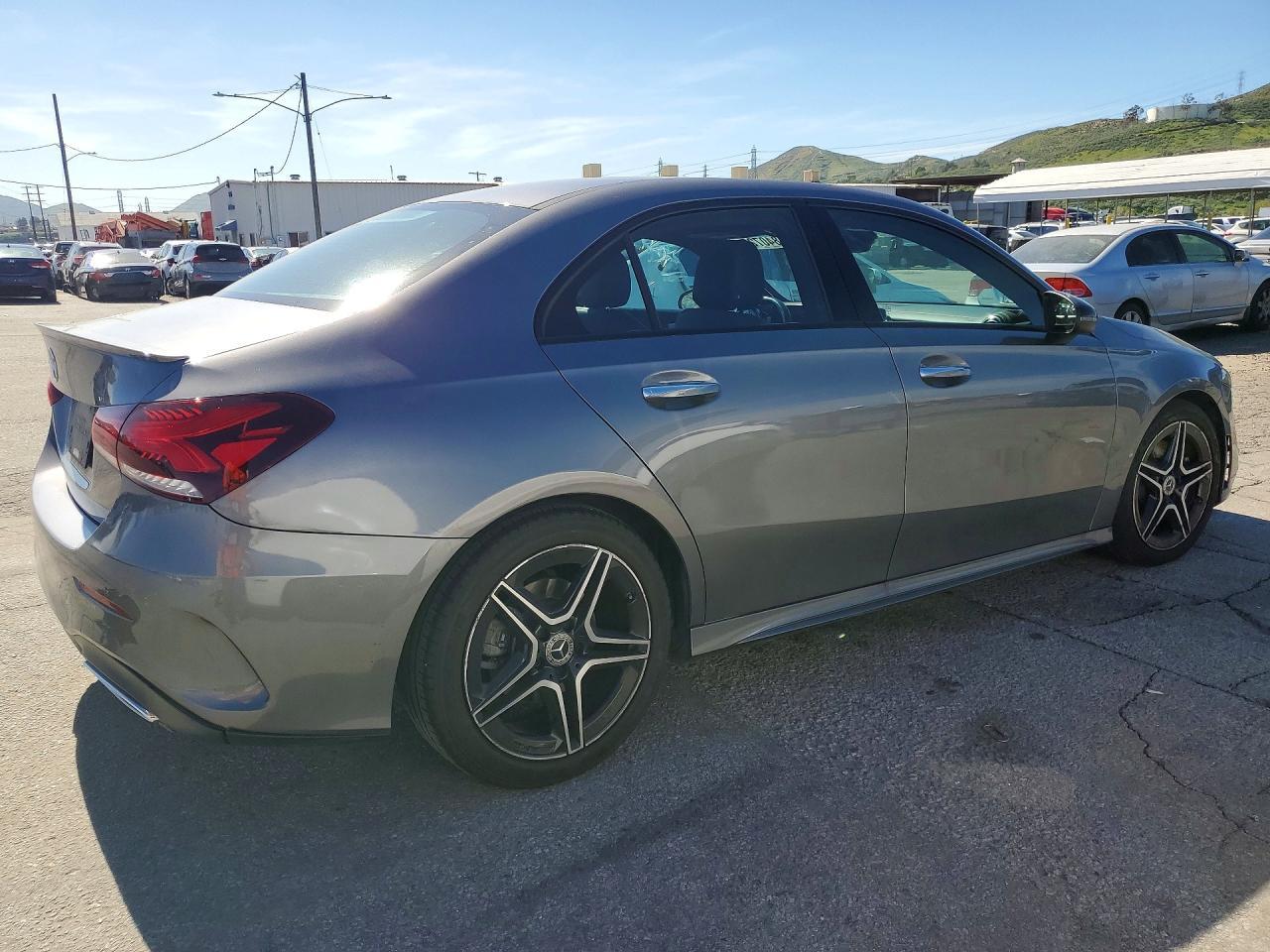 2019 Mercedes-Benz A 220