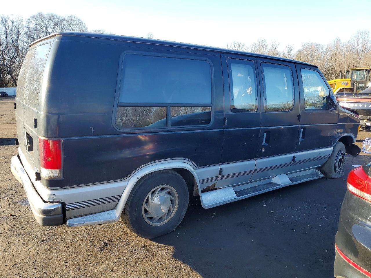 1997 Ford Econoline E150 van