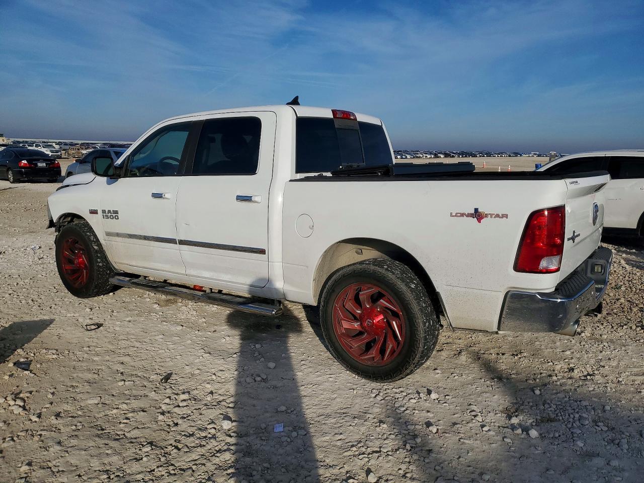 2016 Dodge Ram 1500 slt