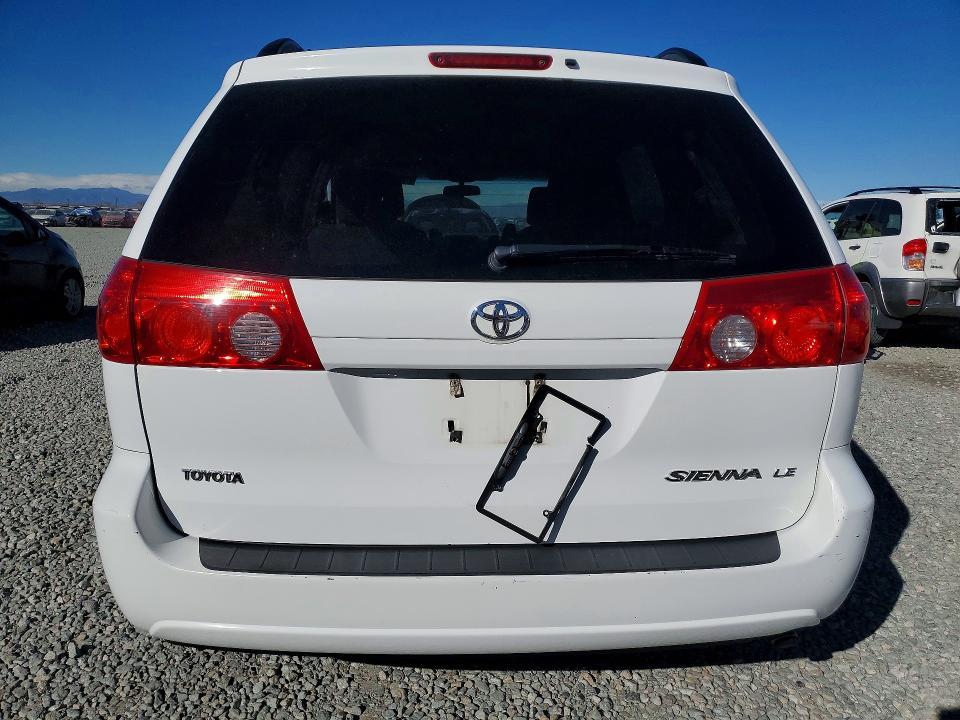2008 Toyota Seinna