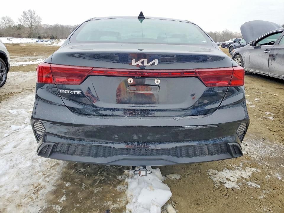 2022 KIA Forte fe