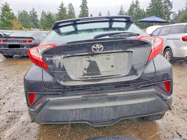 2021 Toyota C-hr xle