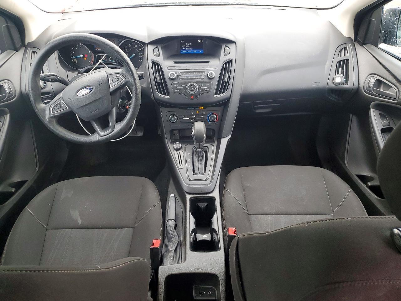 2016 Ford Focus s