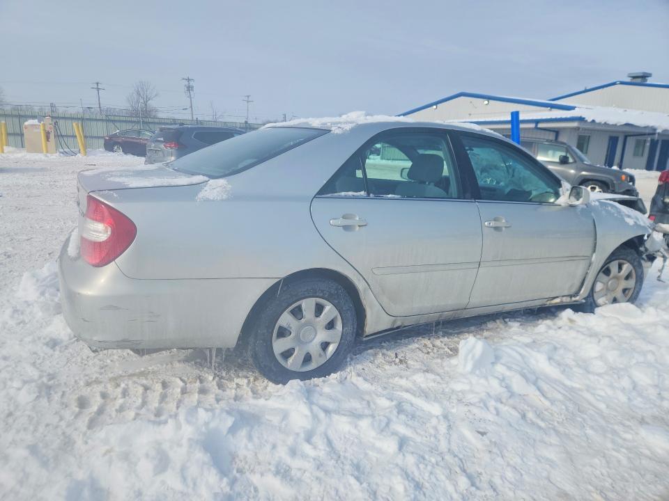 2003 Toyota Camry le