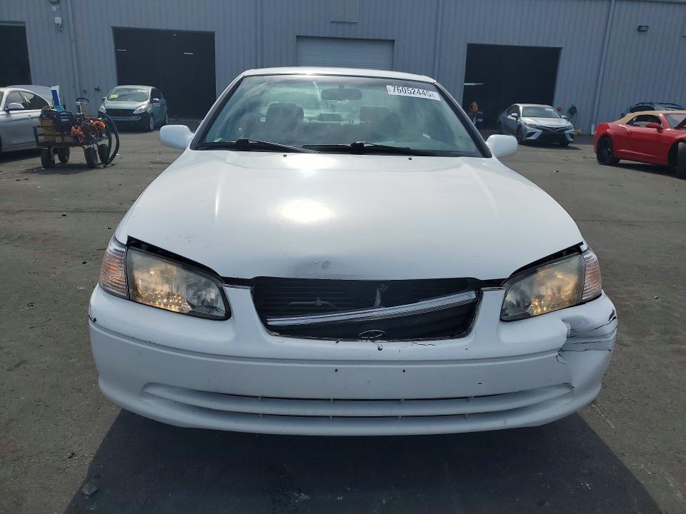 2001 Toyota Camry le