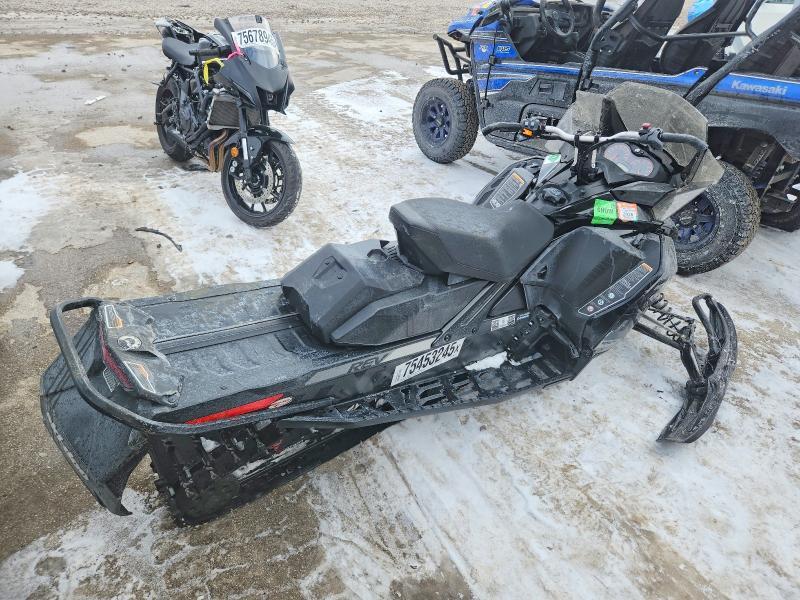 2019 Skidoo Backcountry x 850 e