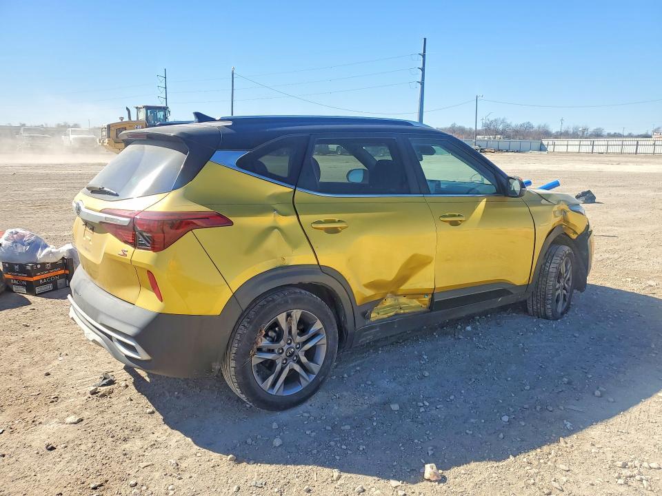 2021 KIA Seltos s