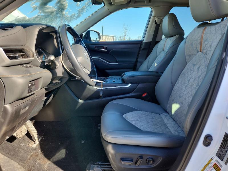 2022 Toyota Highlander Hybrid xle