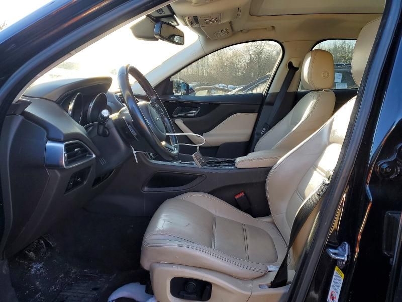 2017 Jaguar F-pace Prestige