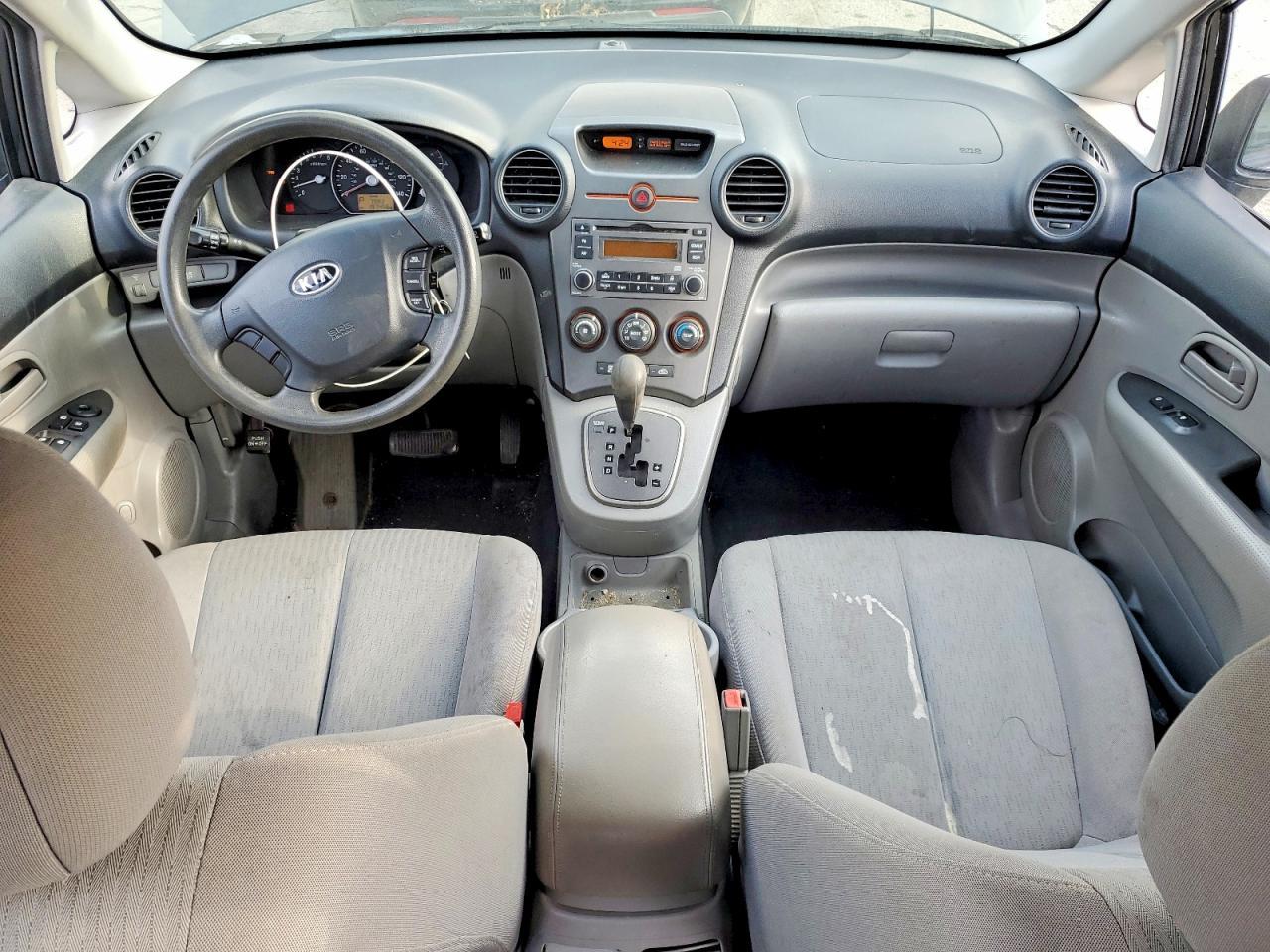 2008 KIA Rondo lx