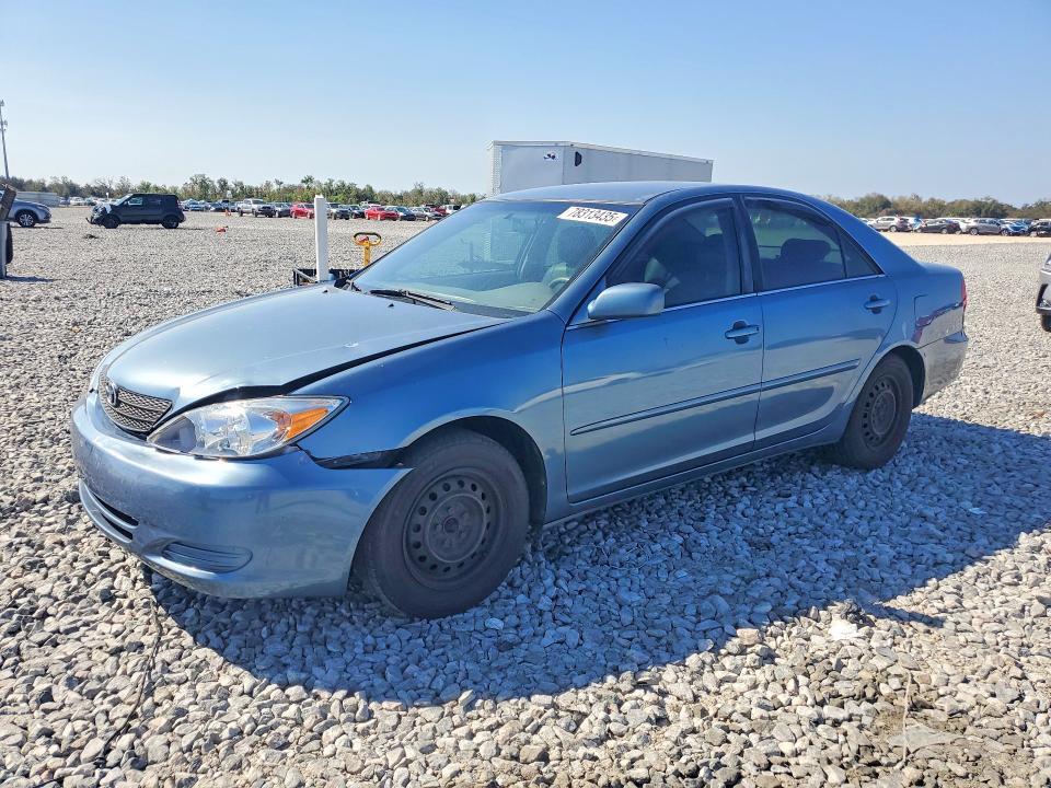 2003 Toyota Camry le