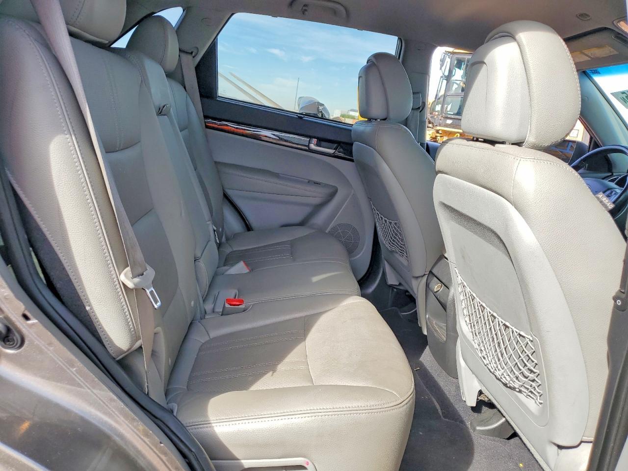 2014 KIA Sorento lx