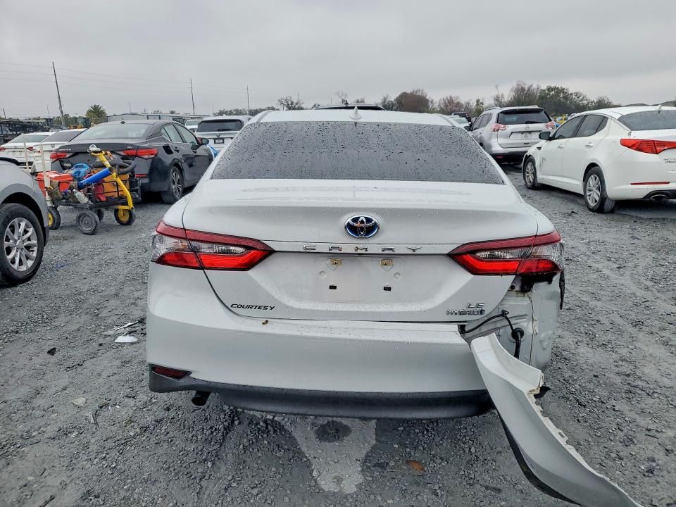 2022 Toyota Camry le