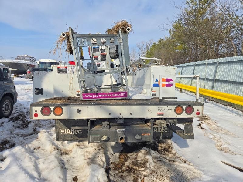 2025 Ford F550 Super Duty Bucket Truck