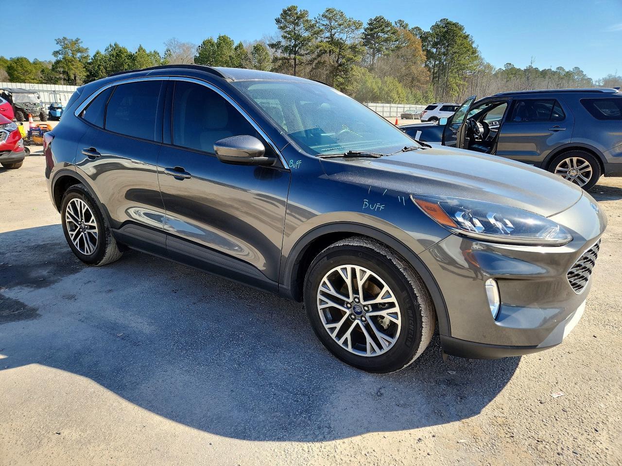 2020 Ford Escape sel