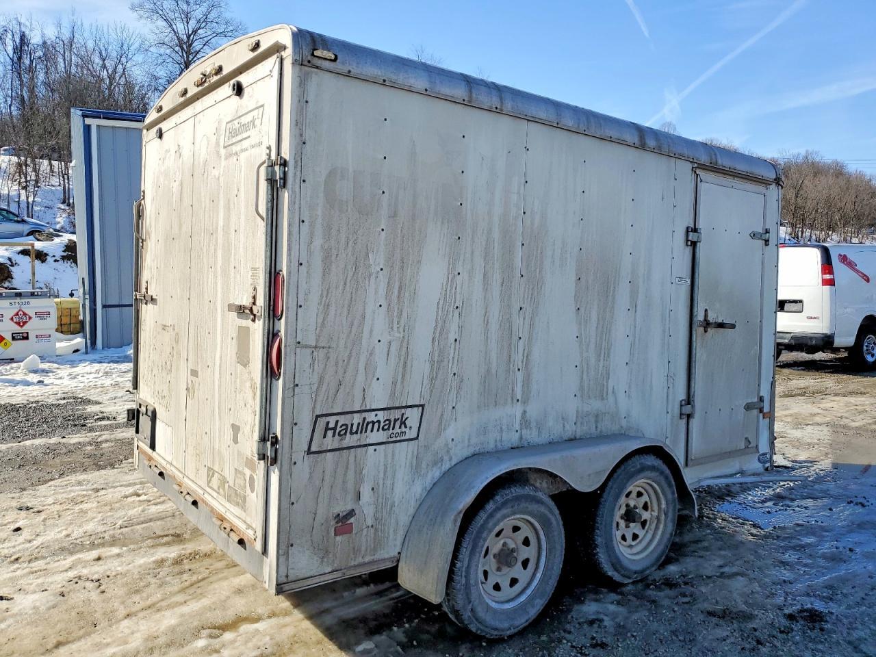 2005 Haulmark Enclosed-Enclosed Cargo Trailer