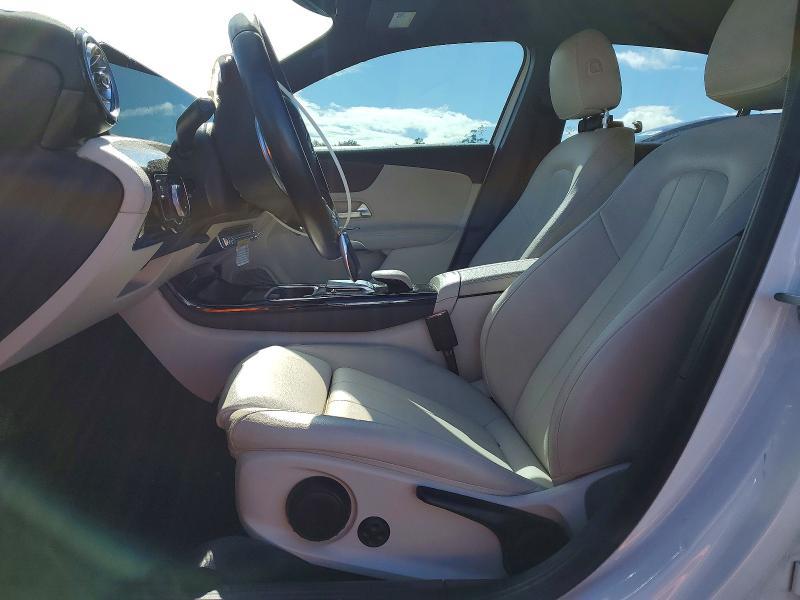 2022 Mercedes-Benz A 220