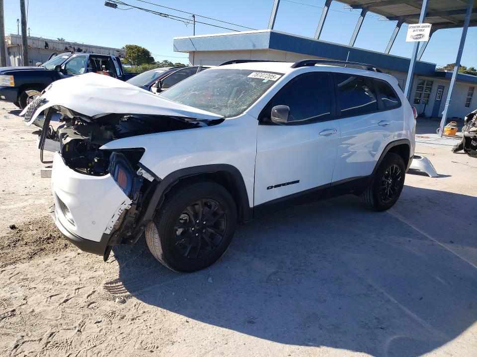 2023 Jeep Cherokee Altitude lux