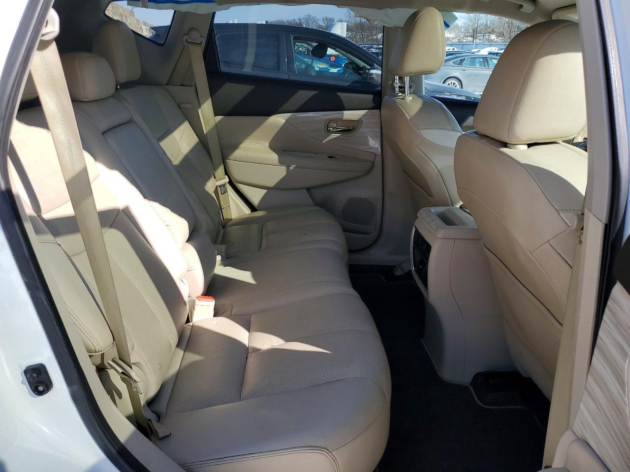2018 Nissan Murano s