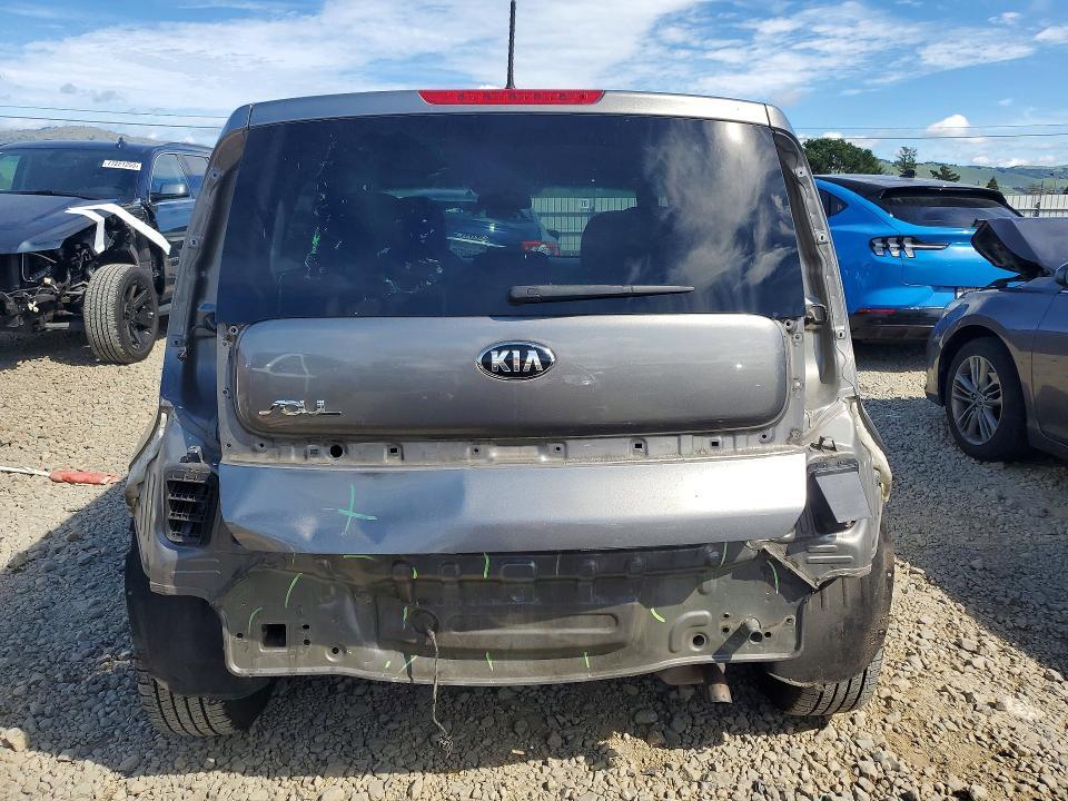 2016 KIA Soul +