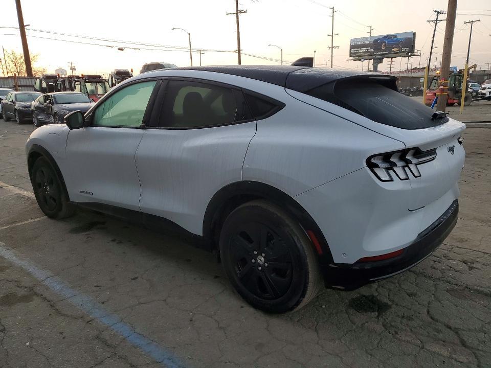 2022 Ford Mustang Mach-e California Route 1