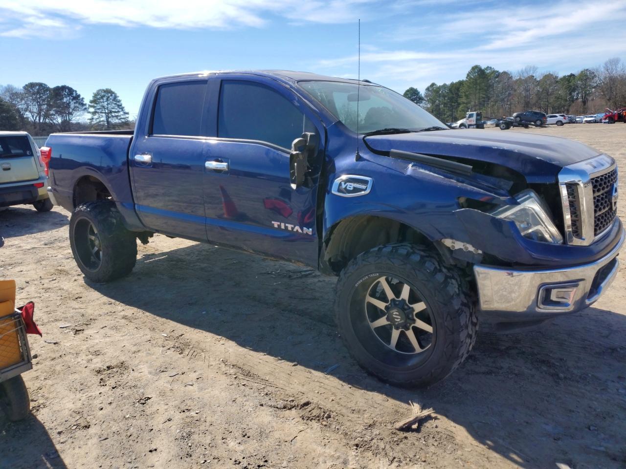 2017 Niss Titan s