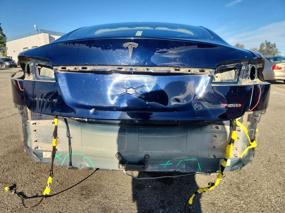 2015 Tesla Model s 85D