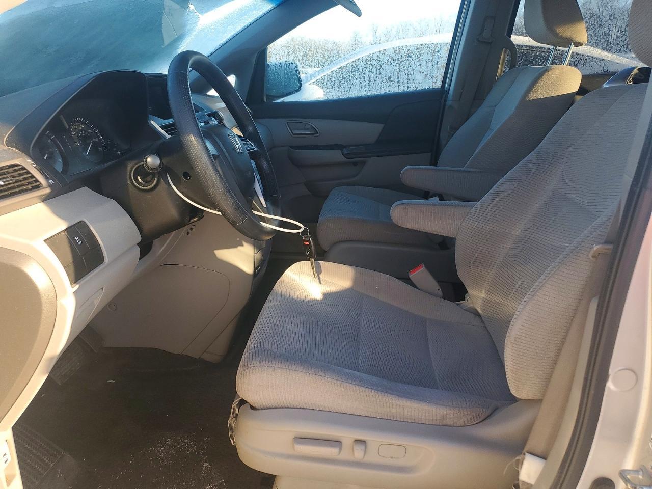 2012 Honda Odyssey lx