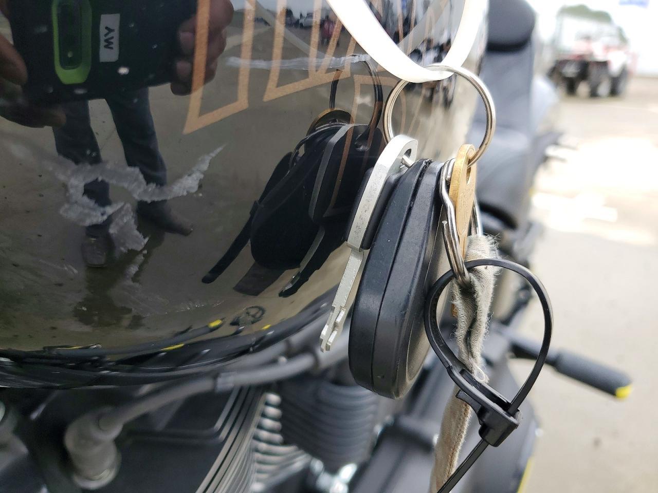 2021 Harley-Davidson Fxlrs