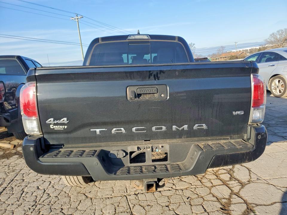 2018 Toyota Tacoma Double cab