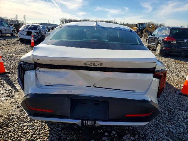 2025 KIA K4 lx