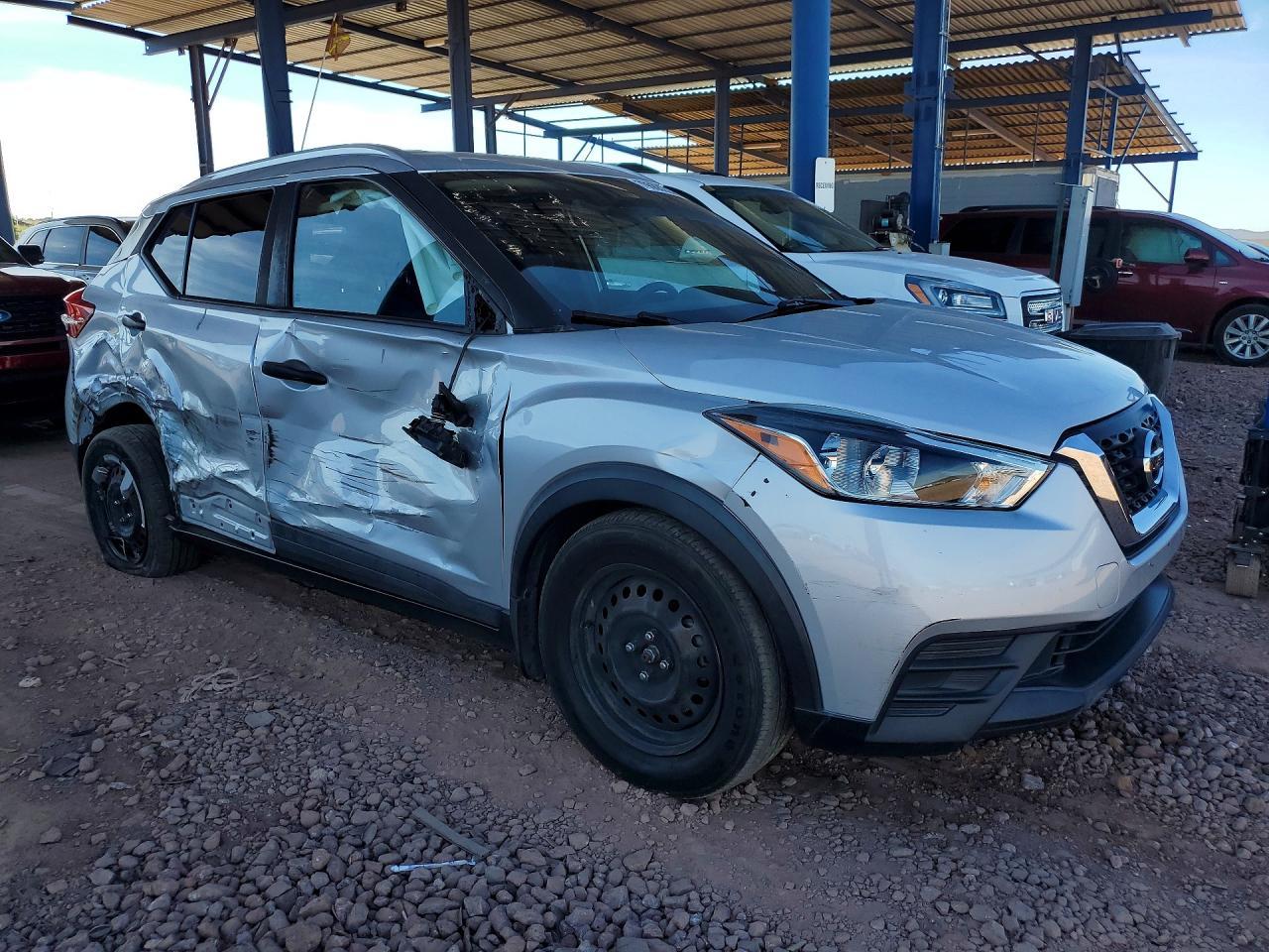 2018 Nissan Kicks s