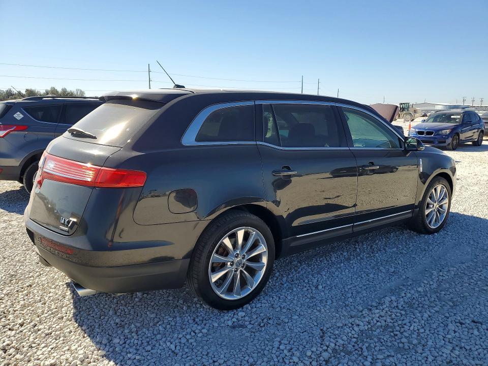 2010 Lincoln MKT