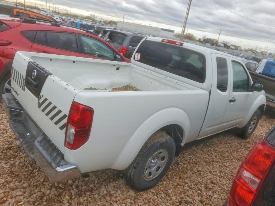 2015 Nissan Frontier S