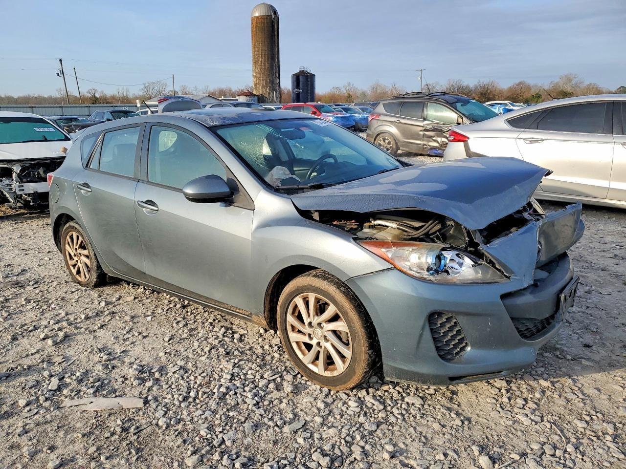 2012 Mazda 3 I