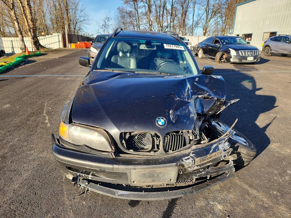 2003 BMW 325 xit