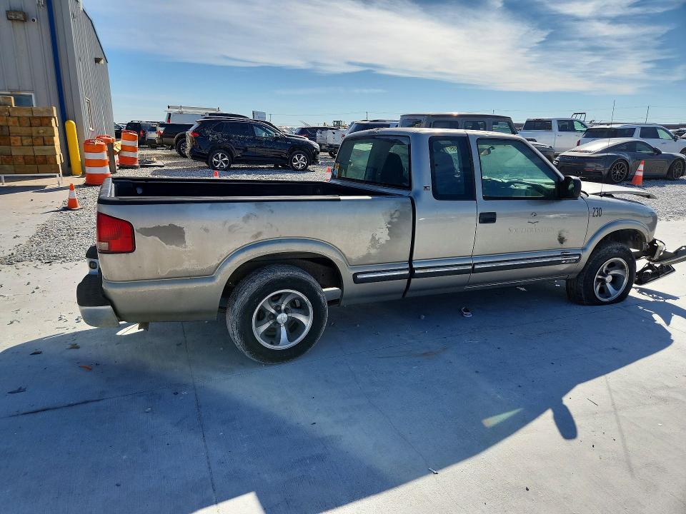 2003 Chevrolet S Truck S10