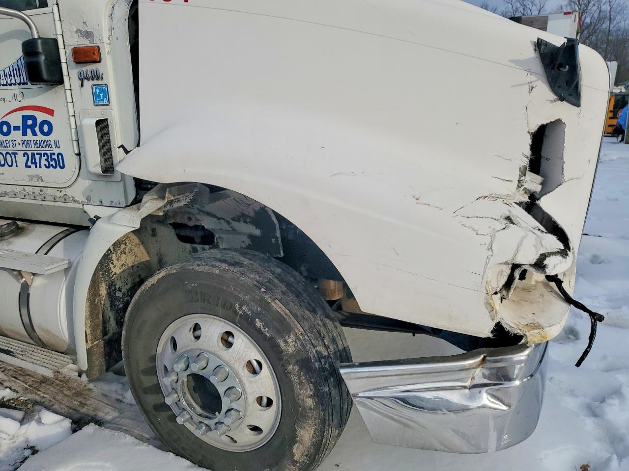 2003 International 9400I Semi Truck