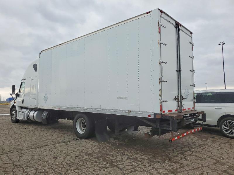 2015 Freightliner Cascadia Semi Truck