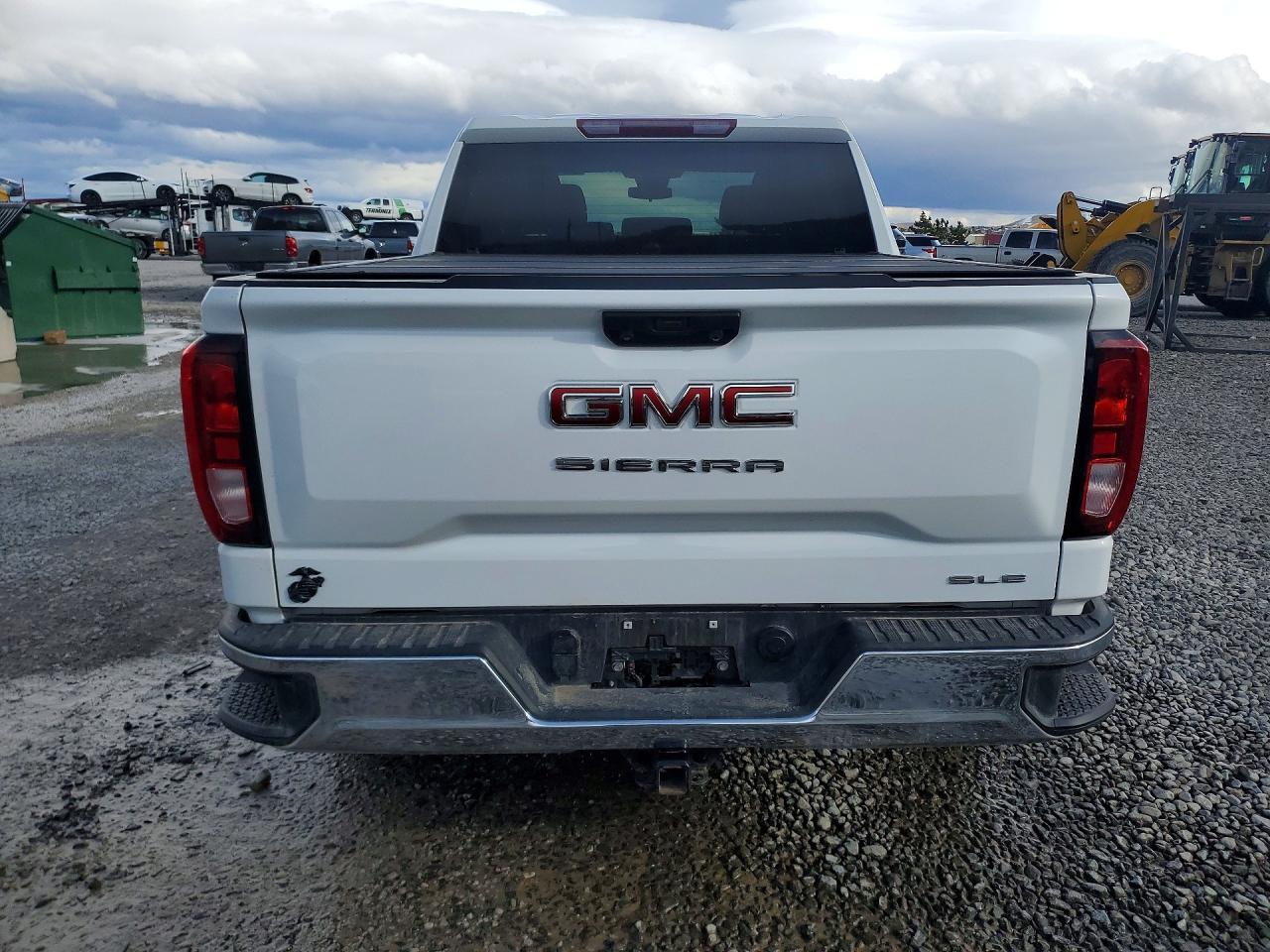 2023 GMC Sierra K1500 SLE