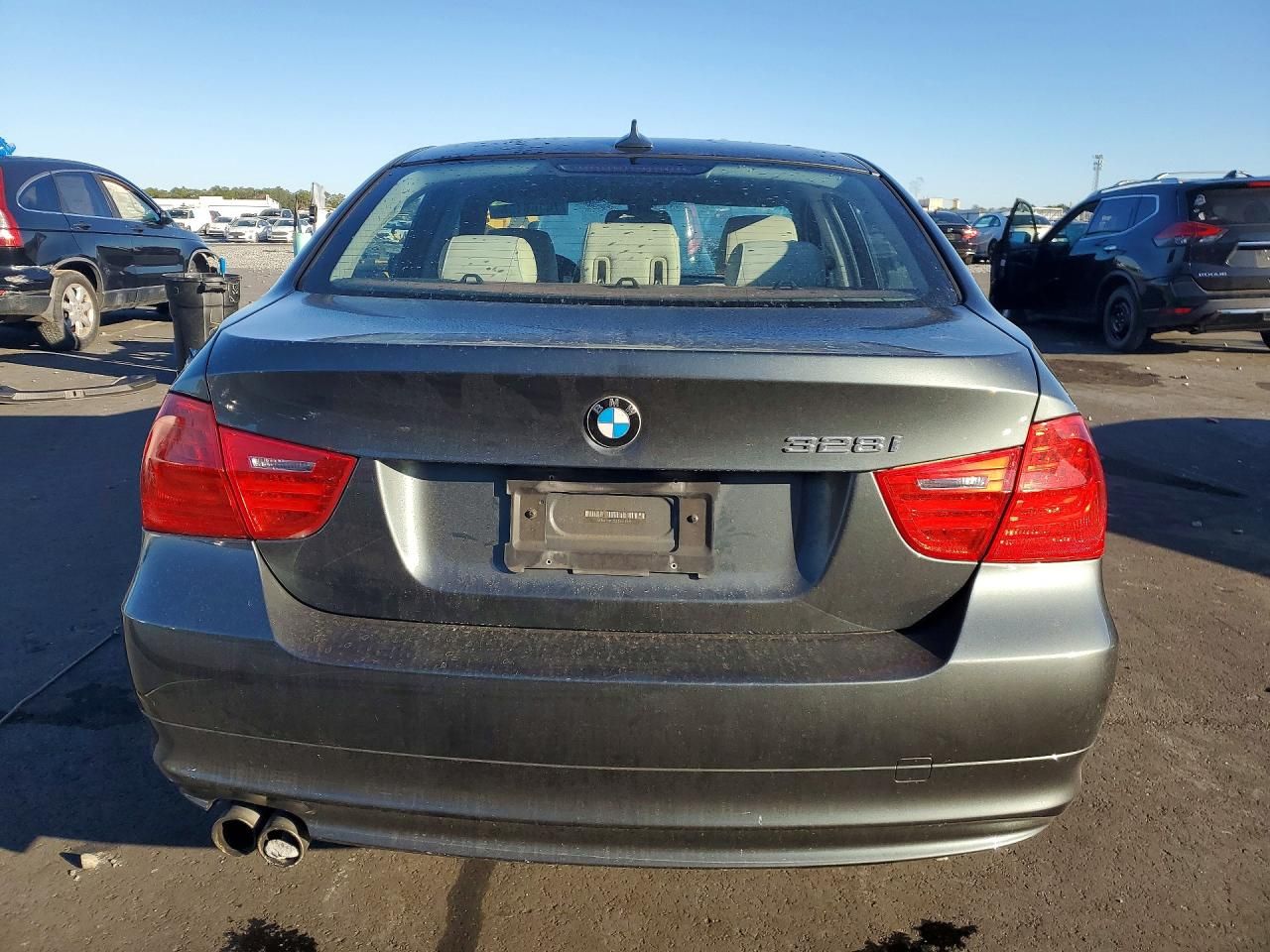 2011 BMW 328 i