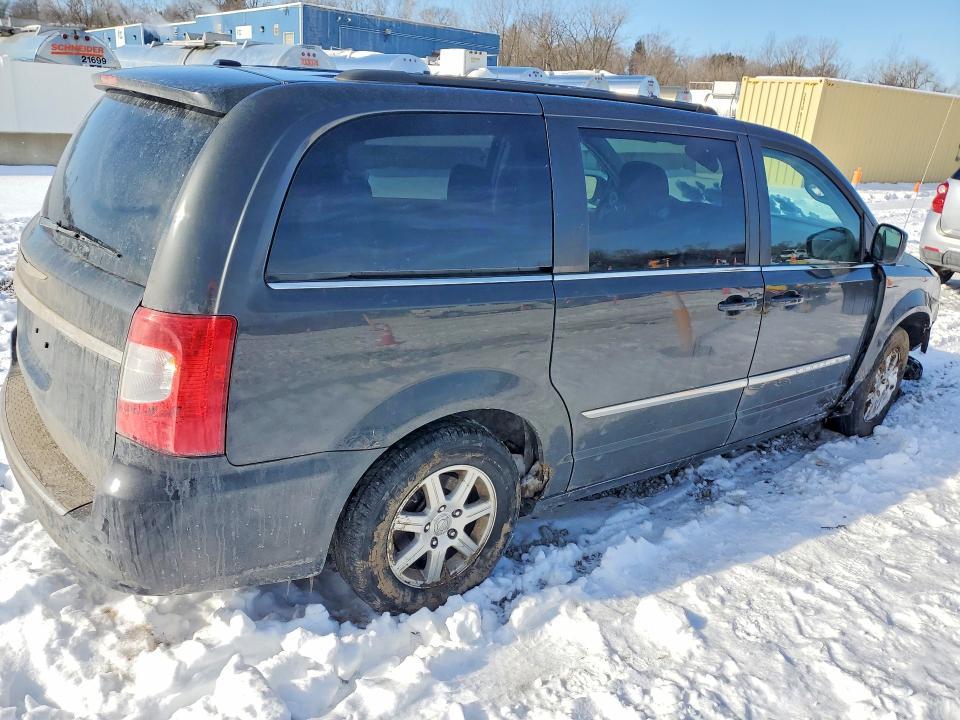 2012 Chrysler Town & Country Touring