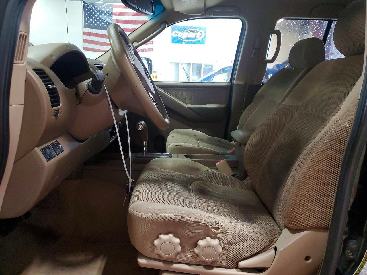 2007 Nissan Frontier Crew cab le