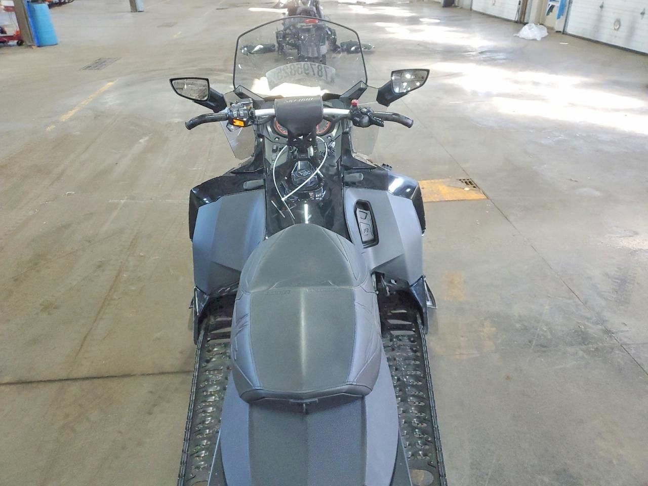 2016 Skidoo Renegade