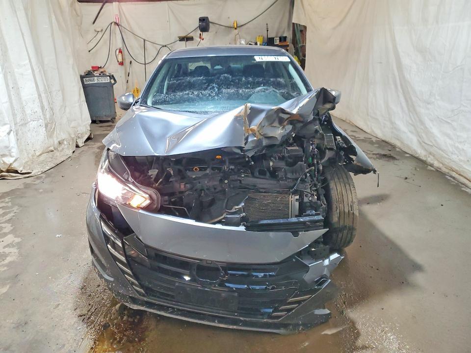 2024 Nissan Versa sv