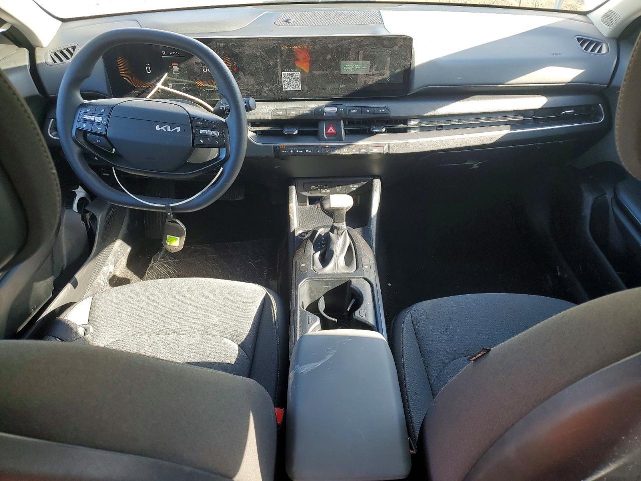 2025 KIA K4 lx