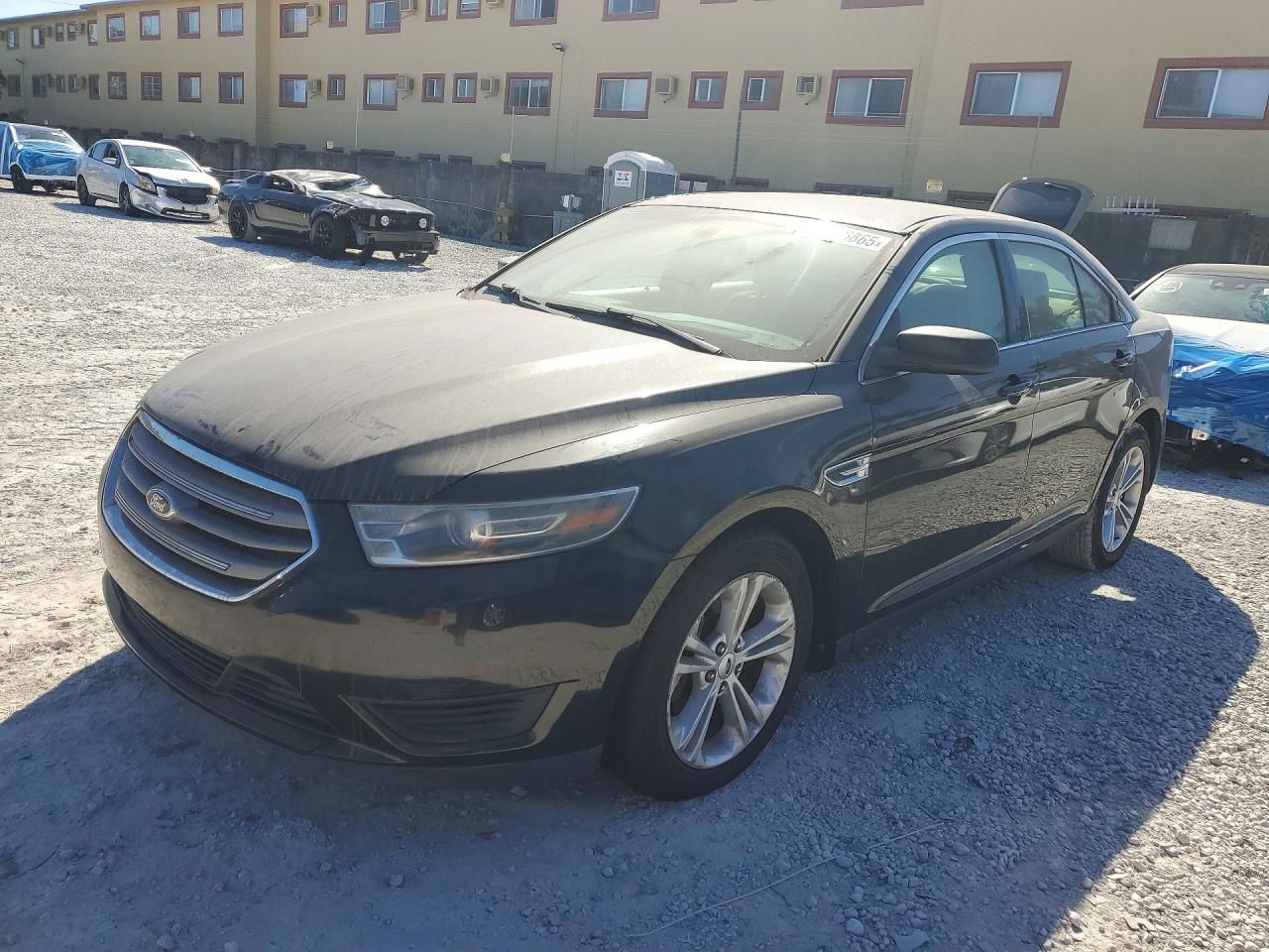 2015 Ford Taurus se