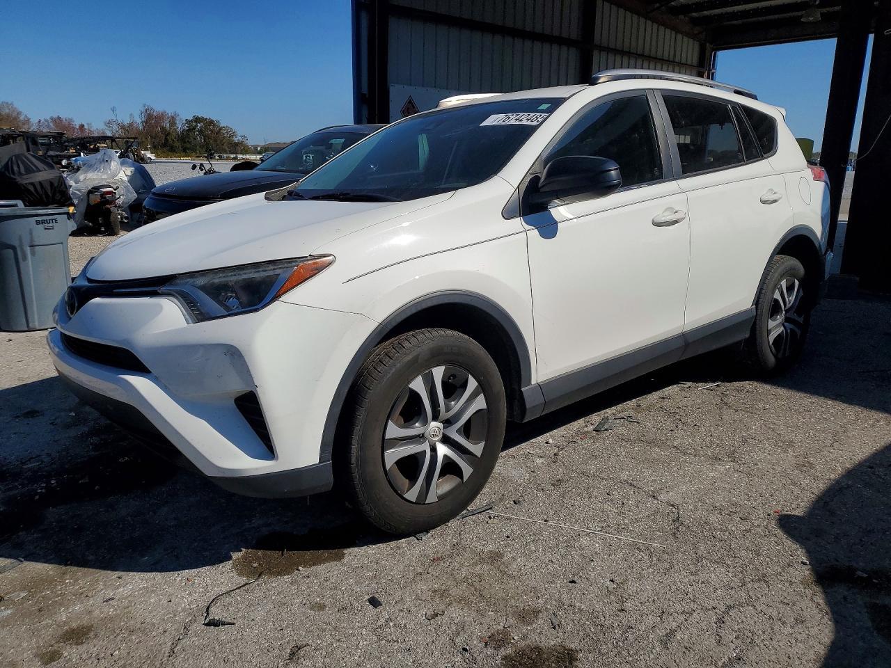 2017 Toyota Rav4 le