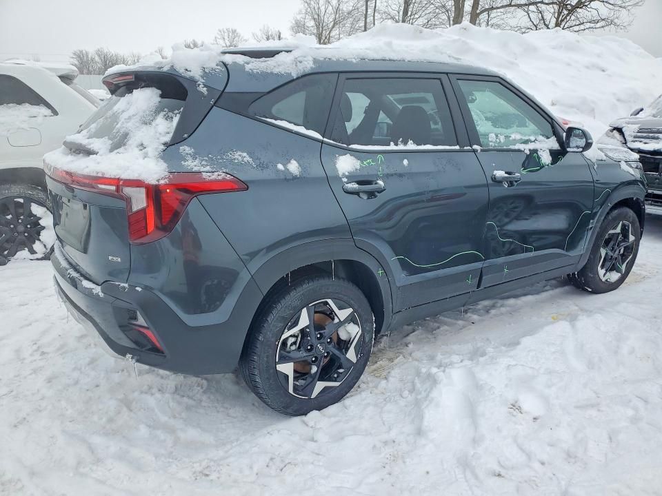 2025 KIA Seltos s