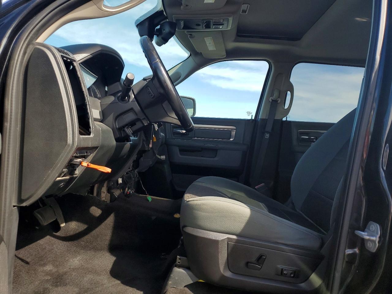 2016 Dodge RAM 1500 SLT